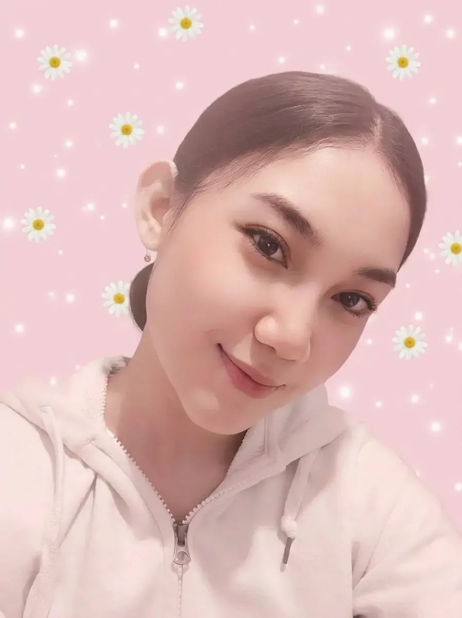 thalitaaa pertama